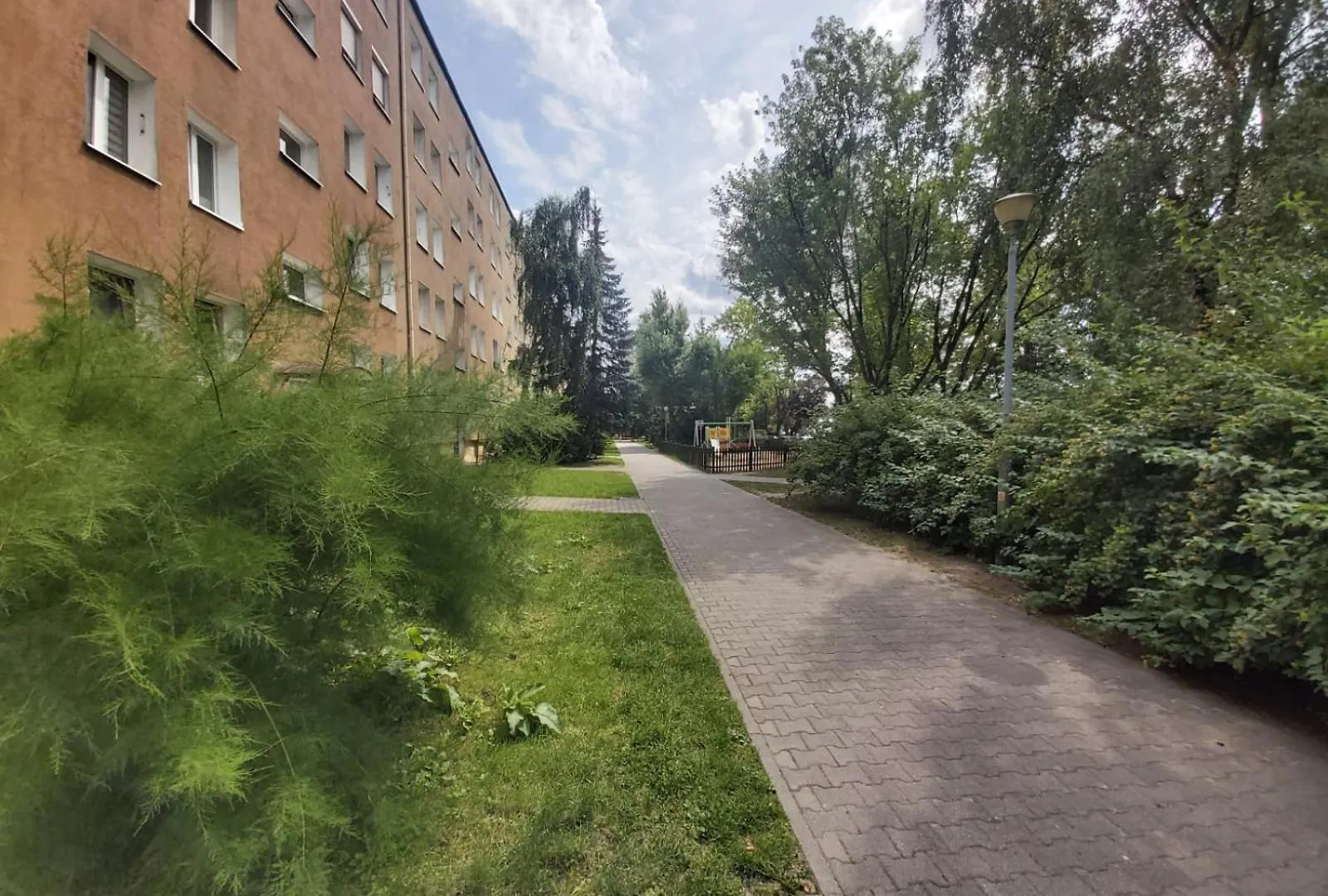 2050 Zwycięstwa 23 - Tanie Pokoje - samodzielne zameldowanie - self check in Poznań