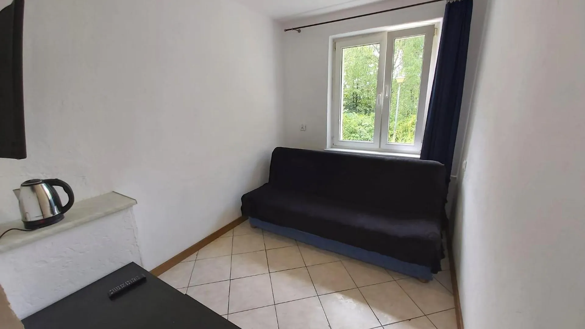 2050 Zwycięstwa 23 - Tanie Pokoje - samodzielne zameldowanie - self check in Poznań 0*,